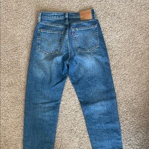 Levi's Classic Indigo Straight Jeans